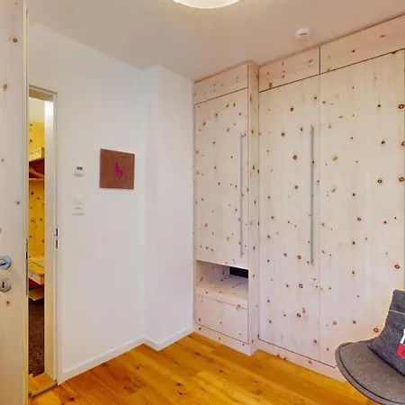 Lavinas 2 - Celerina Apartment