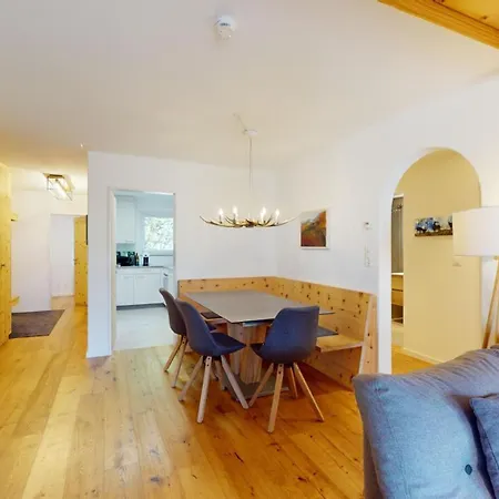 Lavinas 2 - Celerina Apartment